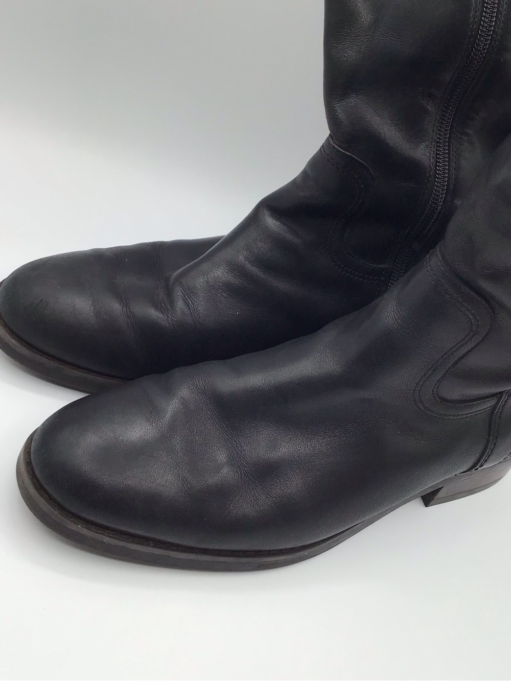 Coach Easton Black Leather Knee High Boots Womens Size 7.5 B Buckle Detail - Picture 3 of 10